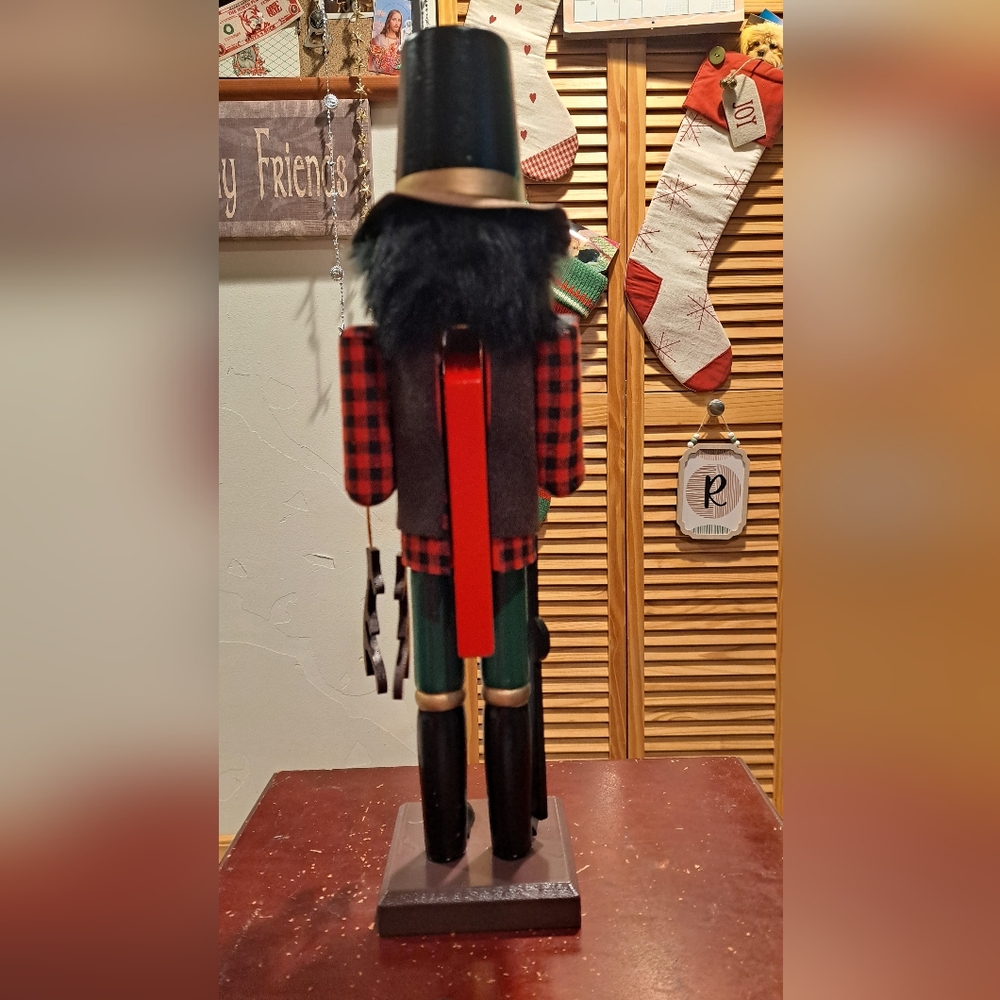 Nutcracker - Picture 2 of 2